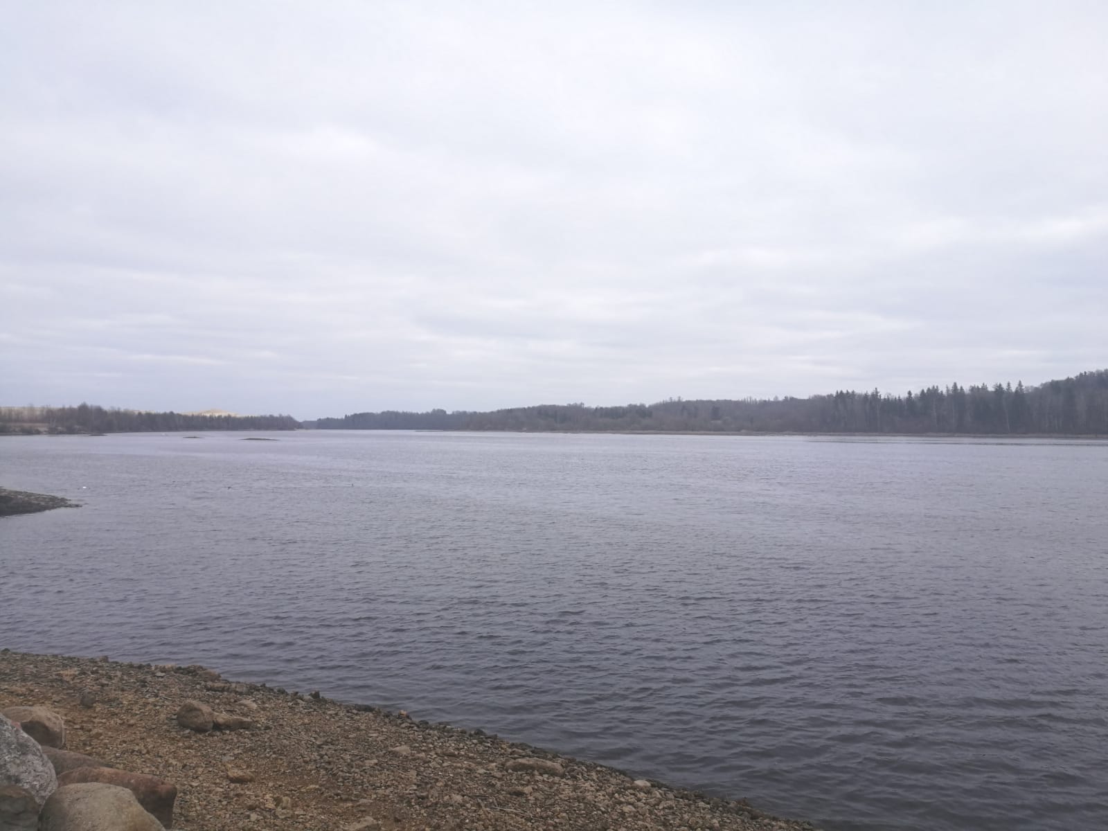 Daugava pie Liepkalniem, 12.04.2019. Foto: I. Rudlapa.